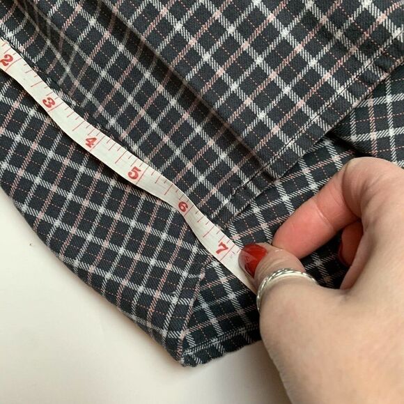 The North Face Midi Shorts SZ 4 Hiking Outdoor Black 100% Cotton Suitability - Picture 5 of 7